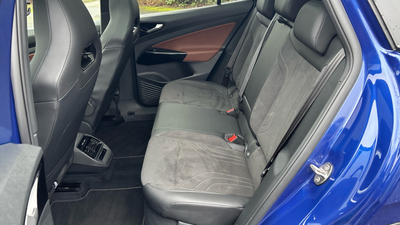 Volkswagen ID.4 150kW Max Pro Performance 77kWh 5dr Auto Electric Estate